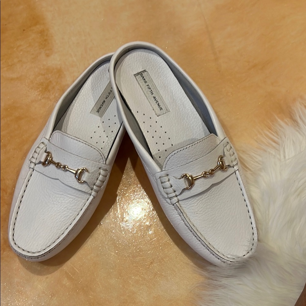 Saks Fifth Avenue White and Gold Slippers